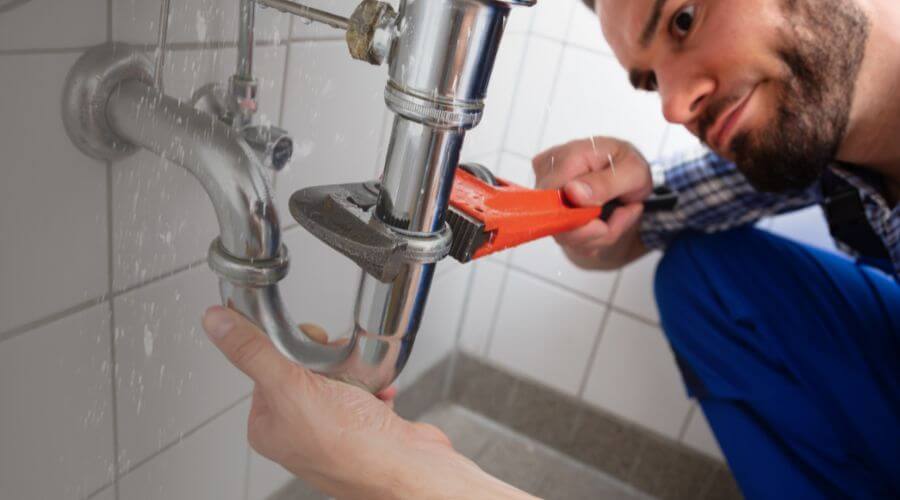Expert burst pipe repair services in Wilson, OK